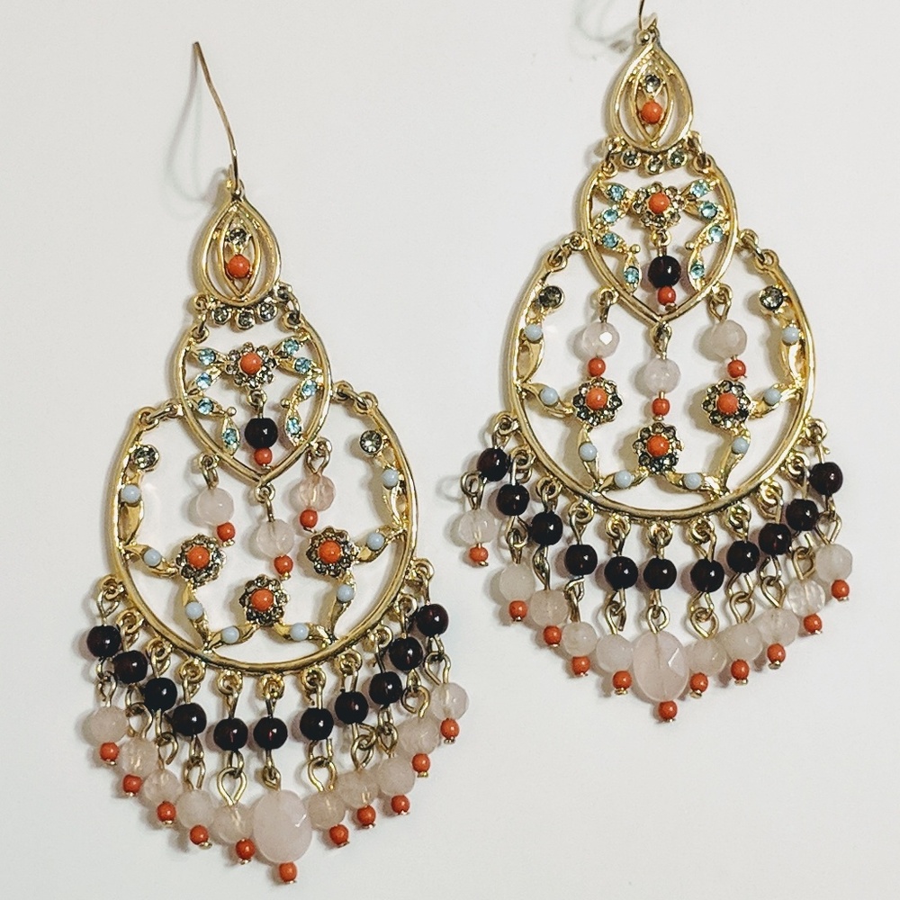 Gorgeous chandelier earrings with beautiful detail